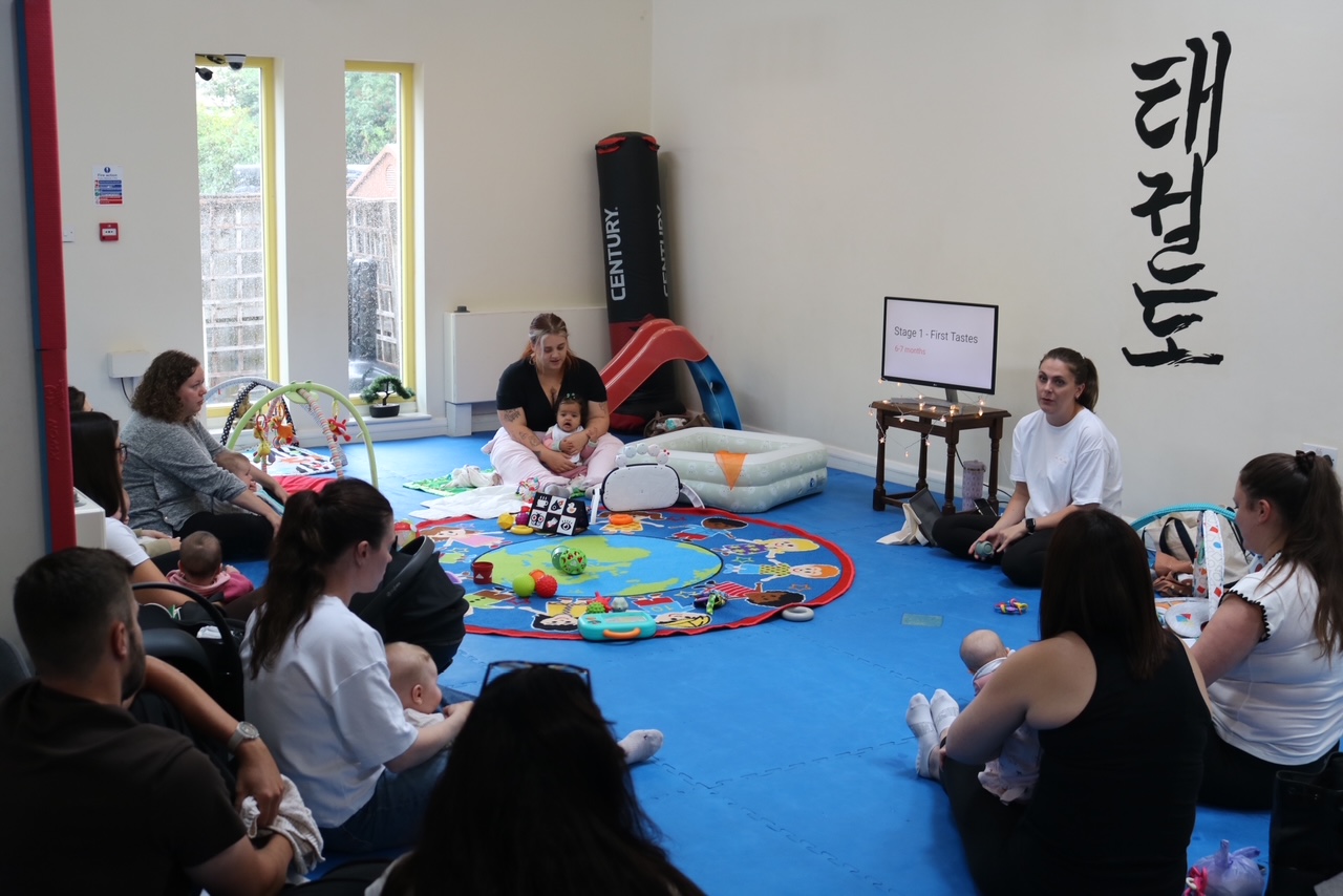 Opi Jones presenting a Bright Start Dietitian weaning workshop to parents and babies in Knaresborough